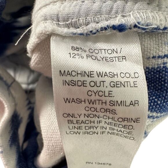 Vineyard Vines Girls size 6 Ikat Print Shorts - Picture 7 of 7